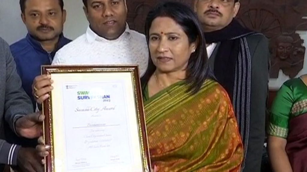  Aska and Chikiti Shine with Presidential Awards