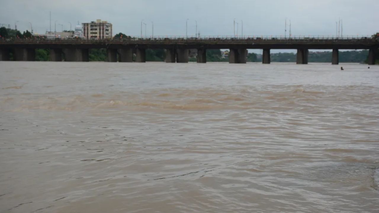 Jalaka and Subarnarekha Rivers Exceed Danger Levels