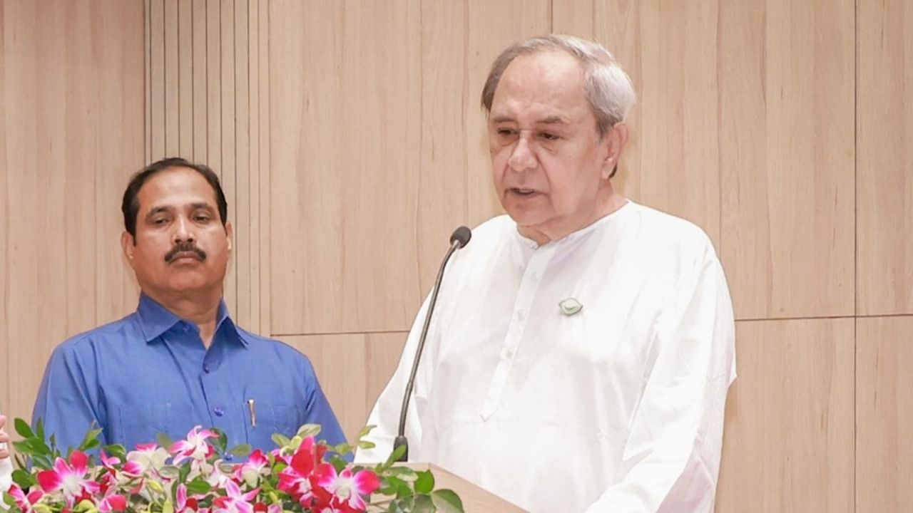 LoP Naveen Patnaik Condemns FM College Incident