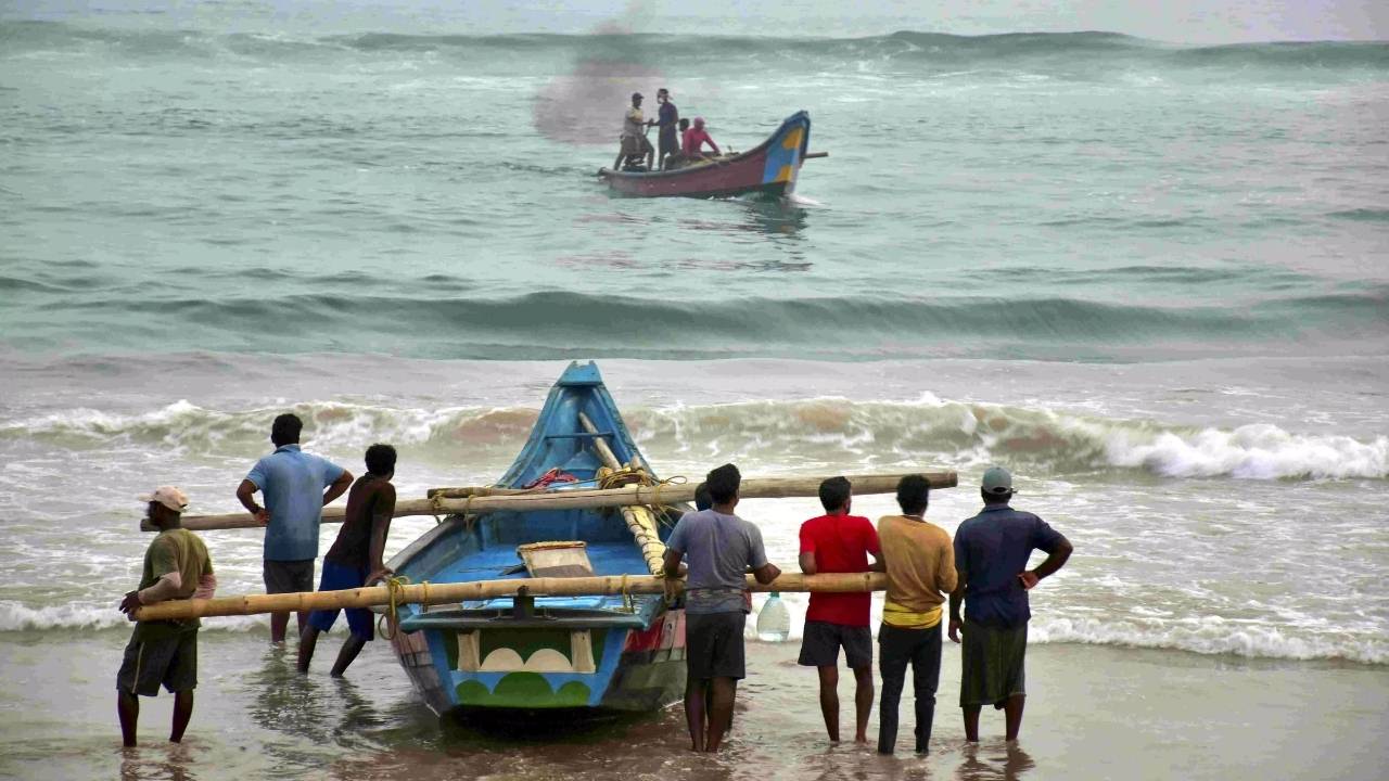 Low Pressure Over Bay of Bengal Strengthens into Depression