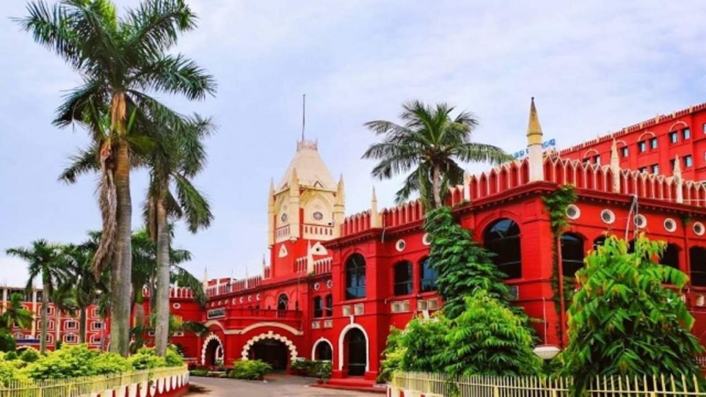 Orissa High Court Slams Cuttack Administration Over Deteriorating Roads and Drains 1 Orissa High Court Slams Cuttack Administration