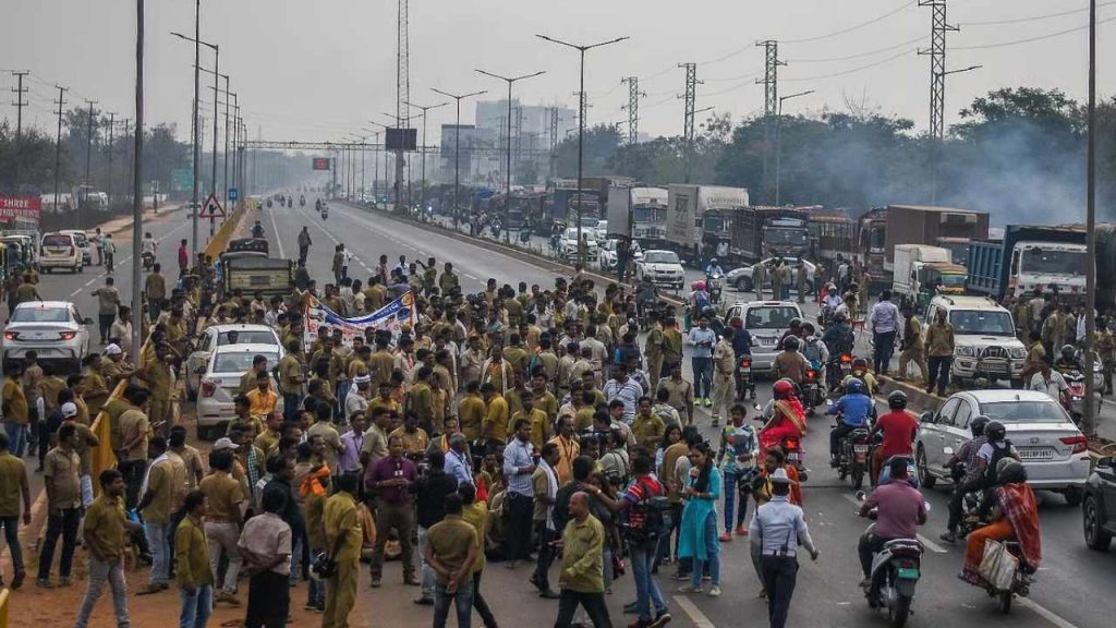 Passengers Left Stranded Amid Odisha’s Ongoing Fuel Crisis and Drivers' Strike 1 Passengers Left Stranded Amid Odisha’s