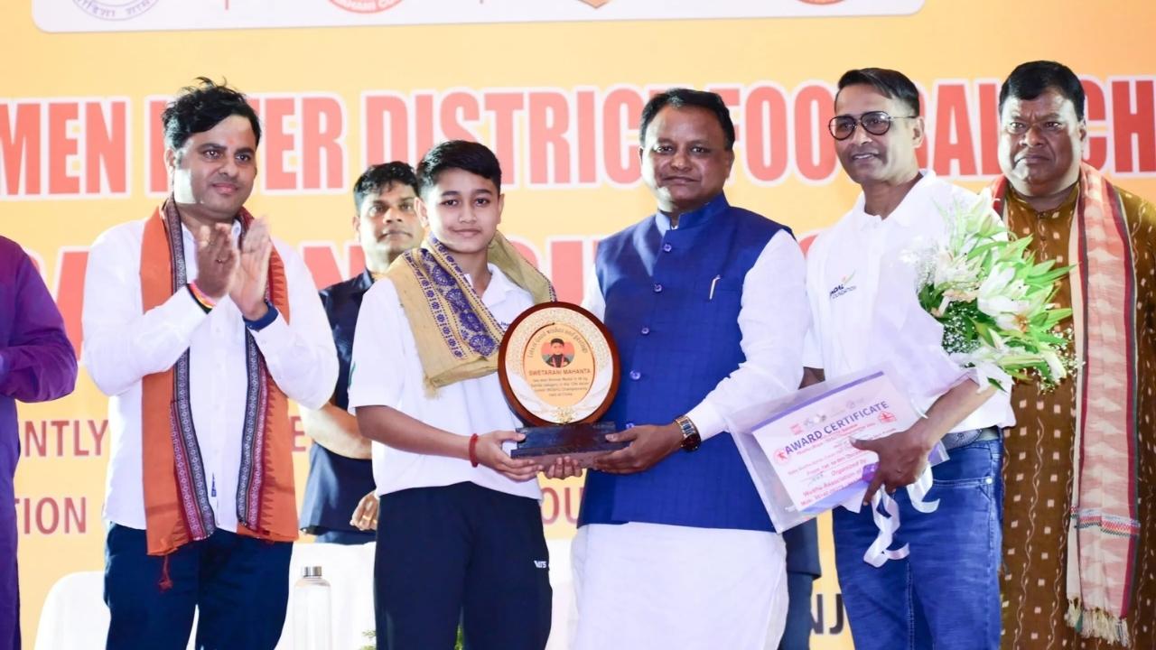 Athlete Sweta Rani Receives Commendation from CM Majhi