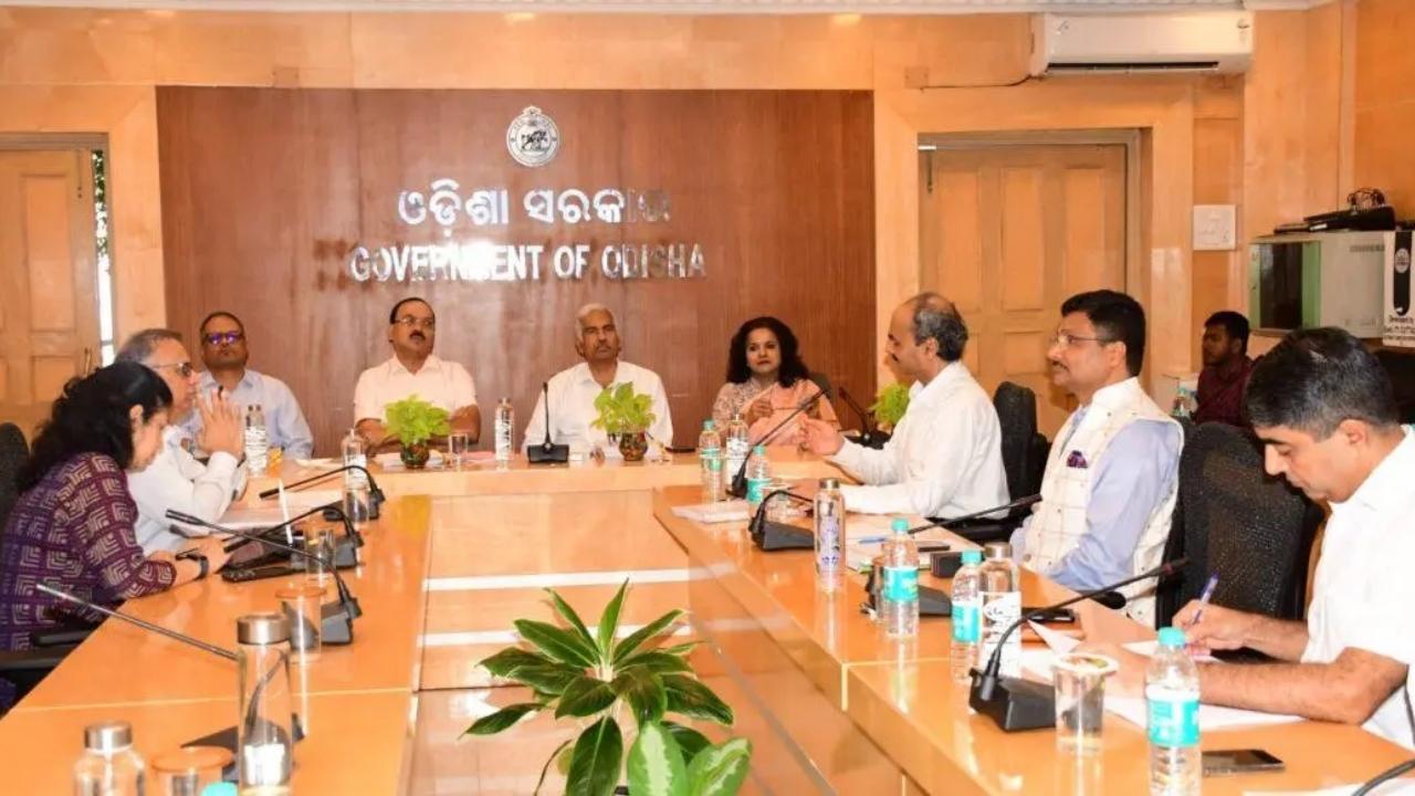 Cabinet Approves ₹9,800 Cr Worth of Game-Changing Projects