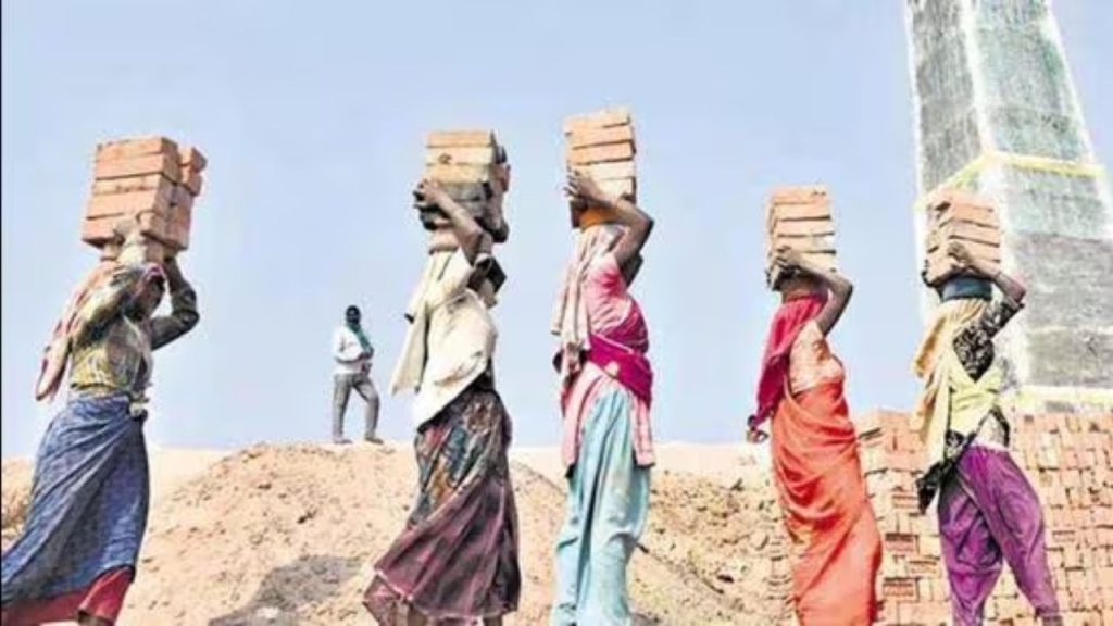Odia Workers Flock to Kerala in Search of Better Wages Amid Odisha's Labour Crisis 1 Odia Workers Flock to Kerala