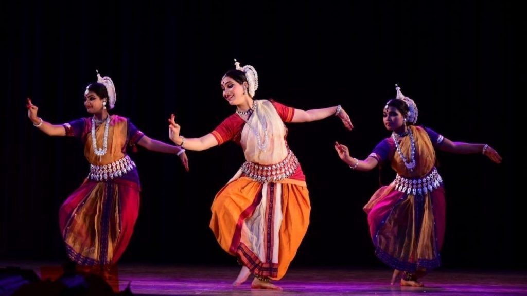 Runa Mohanty's 'Indian Swan Lake' Bridges Cultures