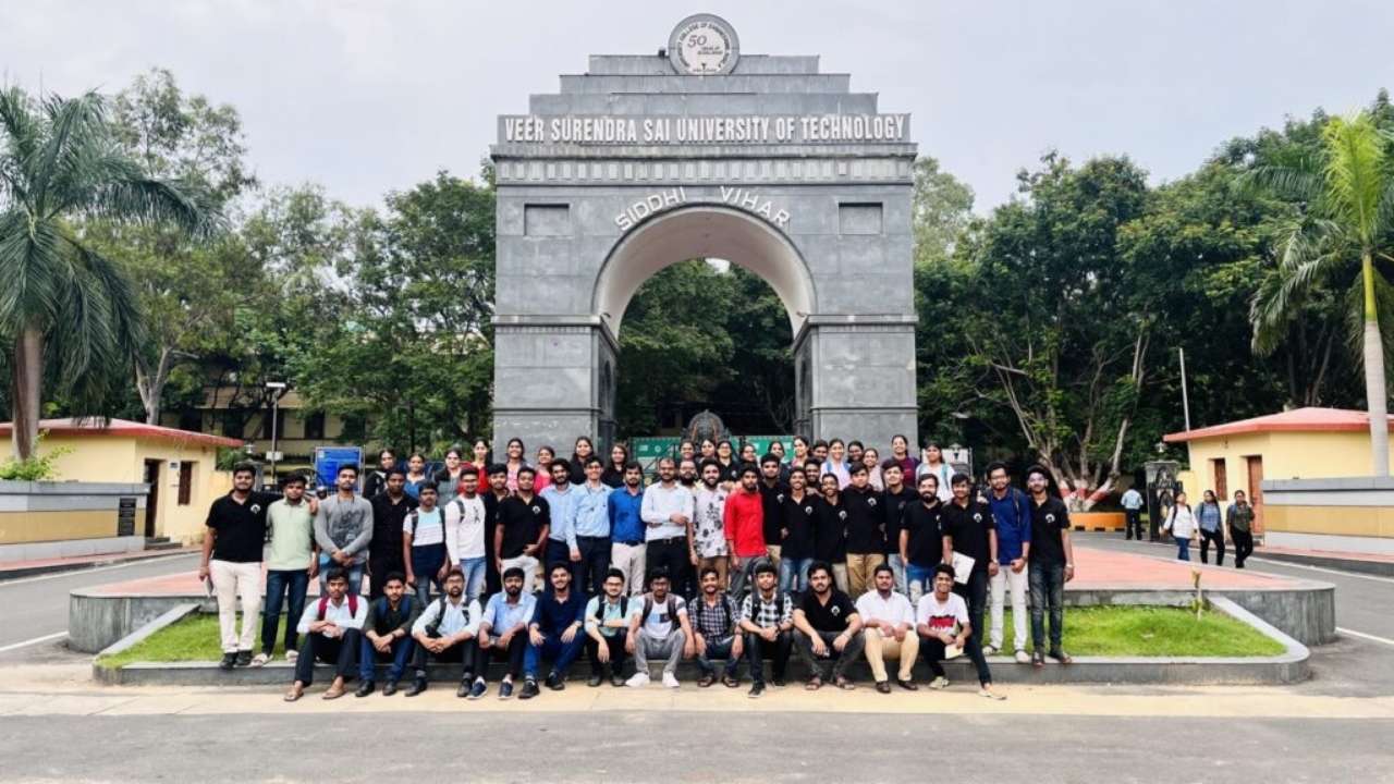 Uniform Mandated for Freshers at VSSUT