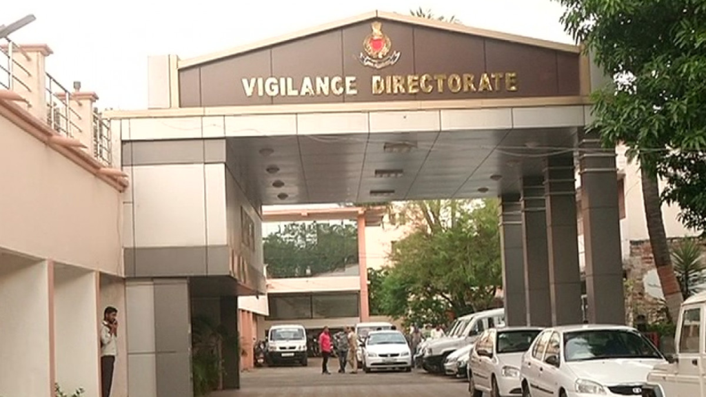 Vigilance Crackdown in Cuttack: Hospital Staff Accused of Amassing Disproportionate Assets 2 Hospital Staff Accused of Amassing Disproportionate Assets