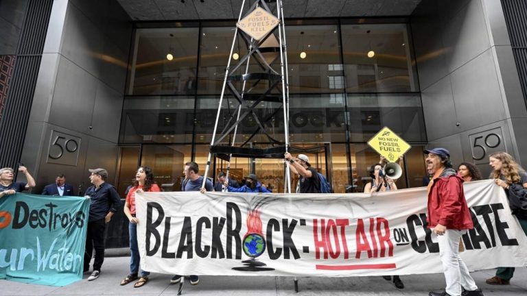 BlackRock Just Lost a $17 Billion Deal