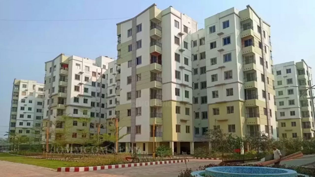 Odisha realtor handover rules for housing projects.
