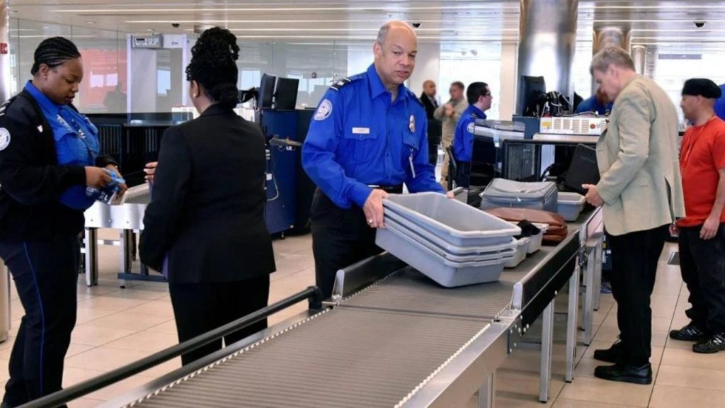 TSA Just Banned This Popular Beauty Product: Millions of Travelers Are About to Be Caught Off Guard 1 TSA Just Banned This Popular Beauty Product
