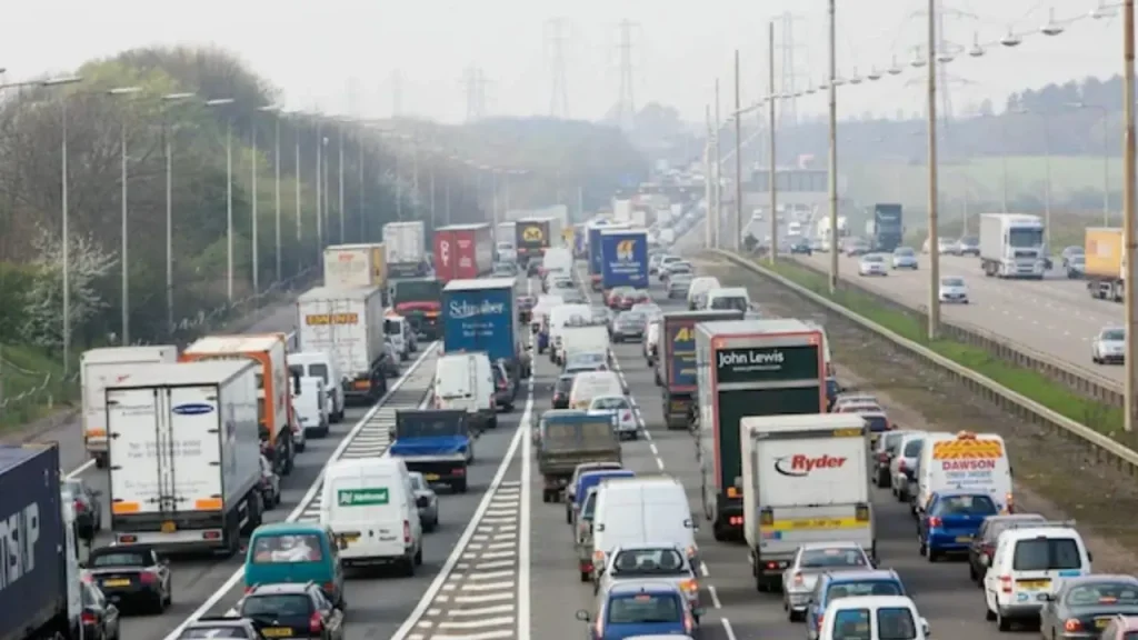 Simple Button in Your Car Could Save You £1,000 Fine During Traffic Jams 3 UK motorway during a traffic jam
